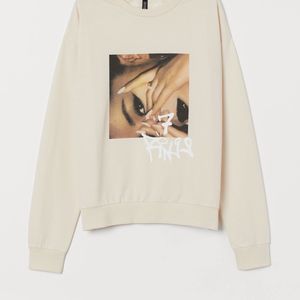 Hnm Ariana Grande Sweatshirt