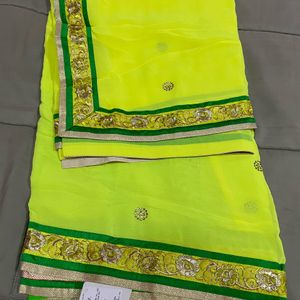 Saree With Unstitched Blouse