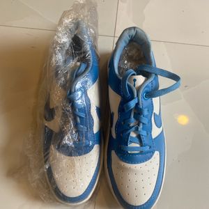 AF1s University Blue