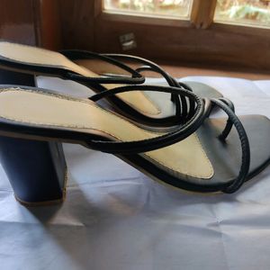 Women Black Heel