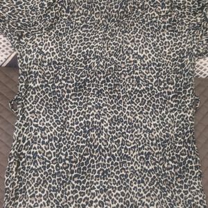 Gisl Tigerprint Top