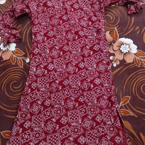 Red Kurti