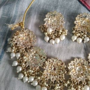 White Jwellery Set