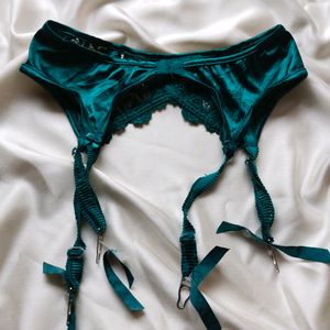 lingerie garter belt