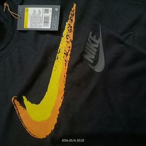 Nike Mens Tshirt