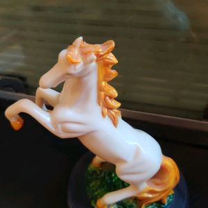 Home Decor - Standing Horse