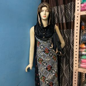 BEAUTIFUL BLACK CHANDERI SILK SUIT