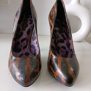 Authentic Dolce & Gabbana Leopard Print Heels