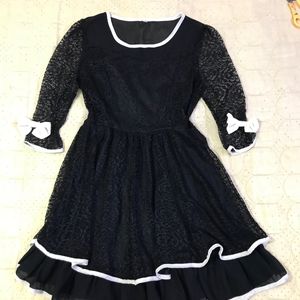 Stretchy Black Dress Bust 34