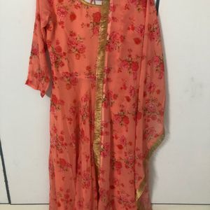 Women Anarkali Chudithar Set - Size S