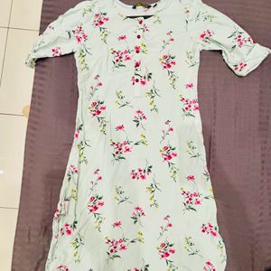 Floral Kurta Size S