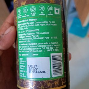 Bhringraj And Awla Shampoo