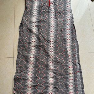 DEGINER Kurta And Dupatta Boutique Suit