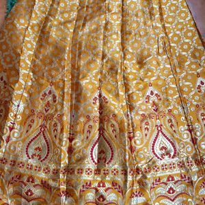 Beautiful Bnarsi Lhnga Skirt