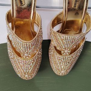 Shoe Model Golden Heels