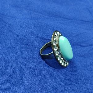 Big finger ring