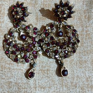 Earing In Maroon Colour