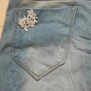 denim light blue lace short slightly ripped