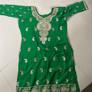 Banarasi silk kurta Green Color