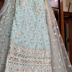 Pakistani Lehenga Oufit