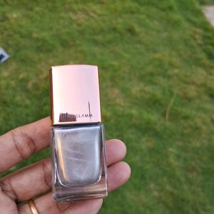 Myglamm Manish Malhotra Nailpolish- Sterling Lace