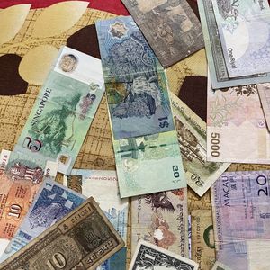 40 Different Country Currency