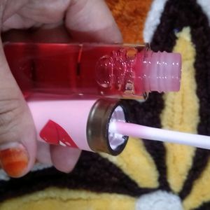 Lip Plumping Gloss