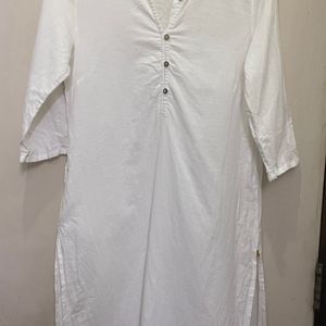 White Kurta By Aurelia