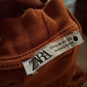 Zara Crew Neck tshirt