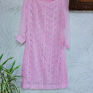 🌸 Embroidered Baby Pink Kurta 🌸