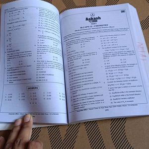 Physics And Chemistry Neet Books