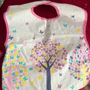 Mothercare preloved bib - Forest