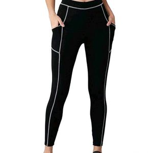 Stylish New Brand Women Track Pant , Lagging