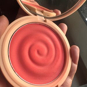 My Glamm Raspberry Blush