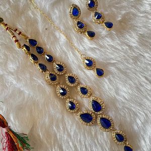 Blue Jewellery Set With Mangtika