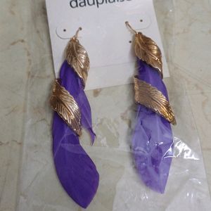 Feather 🪶 Earrings (Purple)