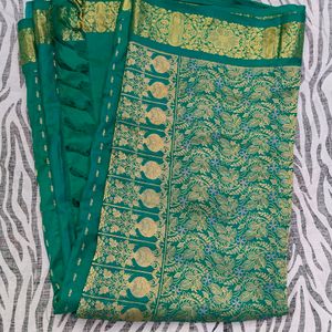 PRICE REDUCED BEAUTIFUL green Kanjeevaram sare