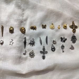 30 Mix Charms (Gold & Silver) Random Design