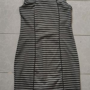 FIG : Striped sleeveless dress 😍