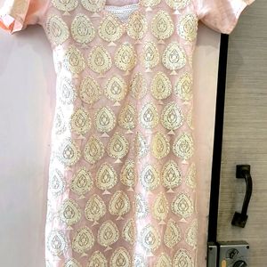 Buy Kurti - Color Of The Year 2024