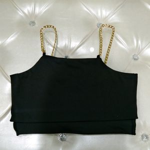 A beautiful chain top