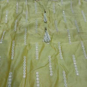 Women Embroidered Straight Lemon Yellow Kurta