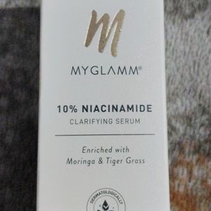 Myglamm 10% Niacinamide Clarifying Serum