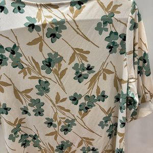 H&M Off White Floral Top