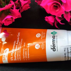 The Derma Co. 1% Hyaluronic Sunscreen Aqua Gel