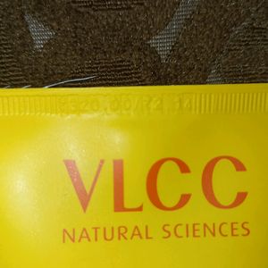 VLCC Anti Tan Sunscreen Lotion SPF 25 With Lemon