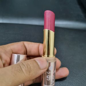 Lakme 9 To 5 Creaseless Creme Lip Colour