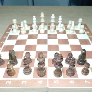 WoodenChess Set Folding Chess Game Lightweight