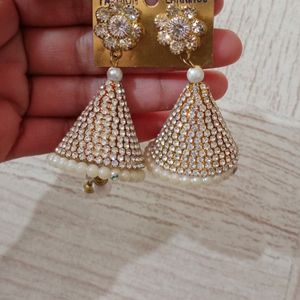 BEAUTIFUL STONE EARRINGS