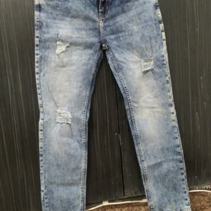 Roadster Indigo Blue Colour Ripped Jeans